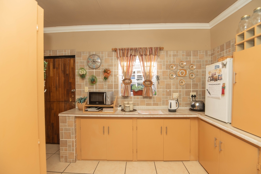 6 Bedroom Property for Sale in Sherwood Eastern Cape